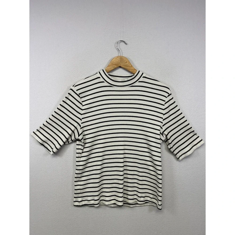 Old Navy Parisian Chic Womens XL White Black Striped Ribbed Mock Neck Top